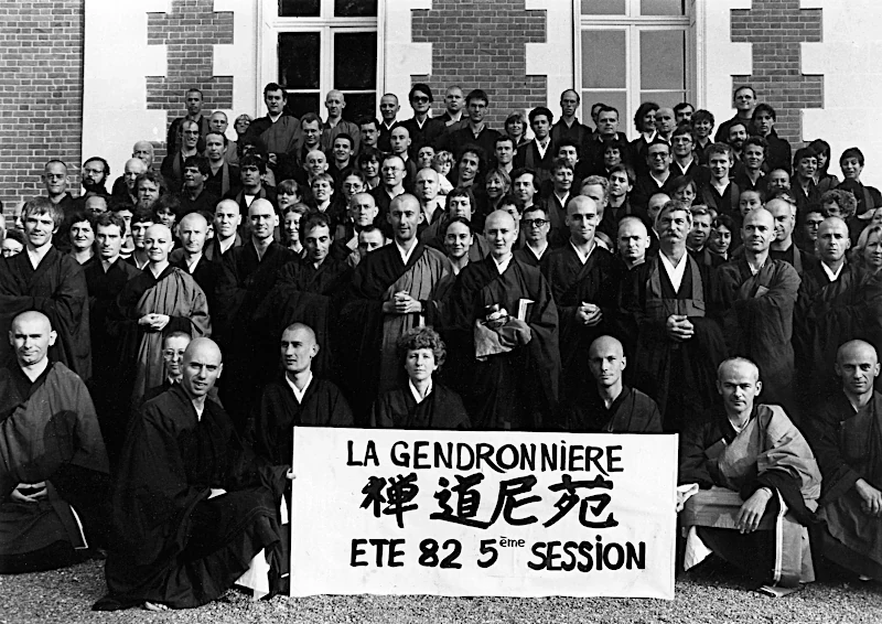 Master Kosen leading the 5th session of the 1982 summer camp at the Zen temple of La Gendronnière